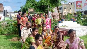 शेलोम स्कूल ने मधुपुर थाना परिसर में किया पौधा रोपण !